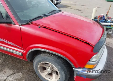 1998 Chevrolet S-10 Ls Fleetside z USA, uszkodzony, nr VIN 1GCCS19X7W8111717